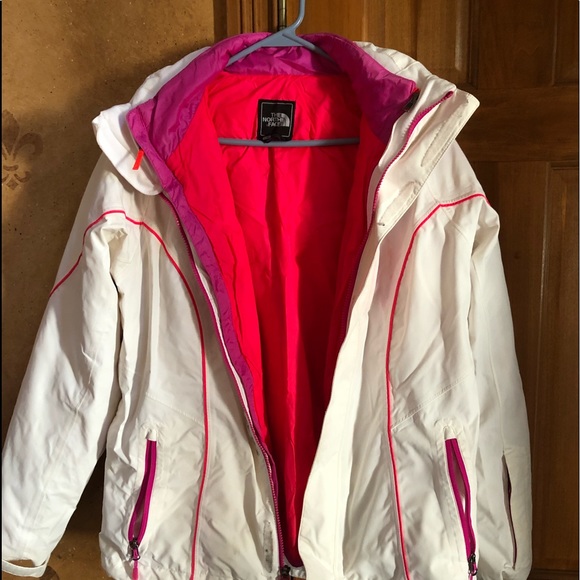 Northface ski coat. Zipout liner & detachable hood